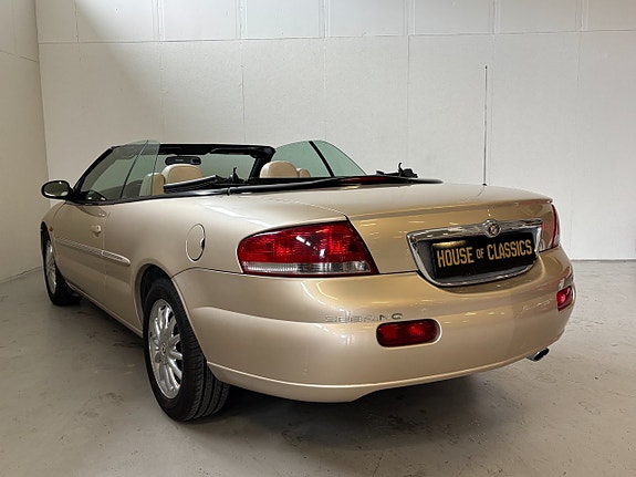Chrysler Sebring 10 of 19