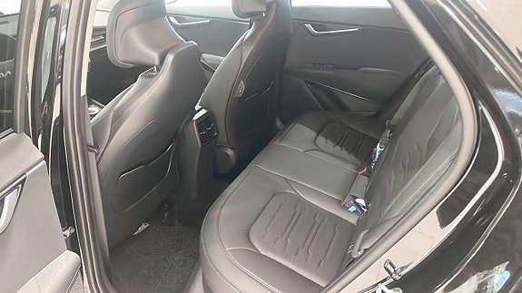 Kia Niro 9 of 12