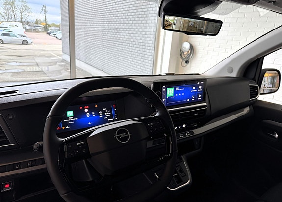 Opel Vivaro-e 9 of 10
