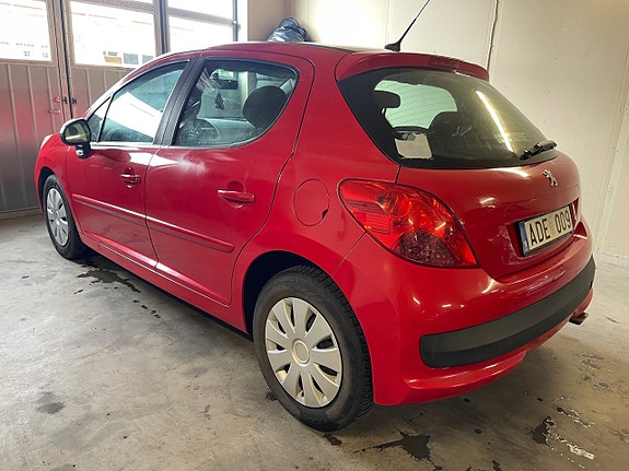 Peugeot 207 7 of 14