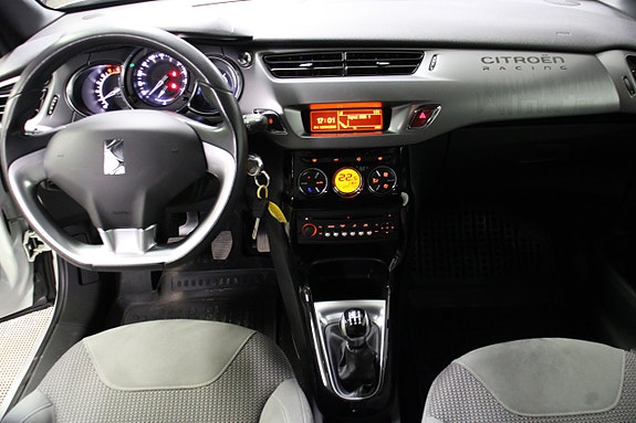Citroen DS3 8 of 13
