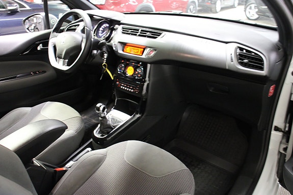 Citroen DS3 12 of 13
