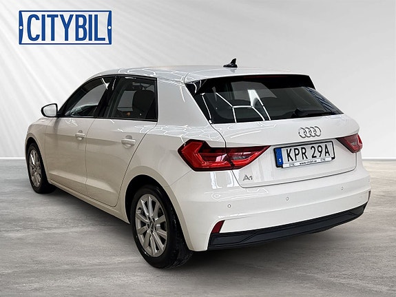 Audi A1 3 of 5