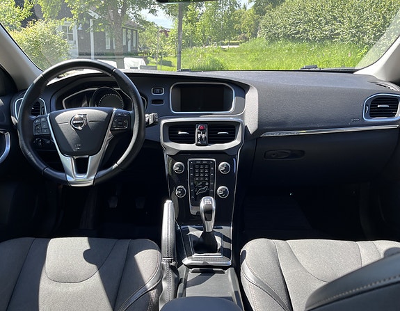 Volvo V40 Cross Country 5 of 5