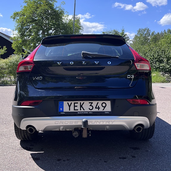 Volvo V40 Cross Country 4 of 5