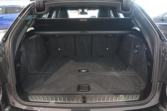 BMW 520d 12 of 13