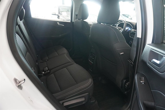 Ford Kuga 7 of 9