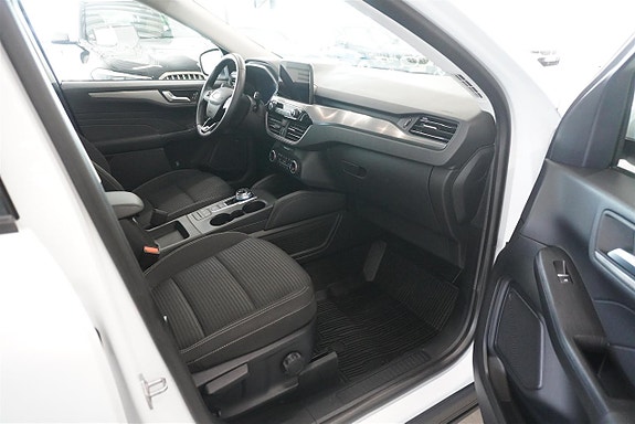 Ford Kuga 6 of 9