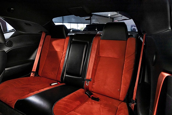 Dodge Challenger 15 of 30