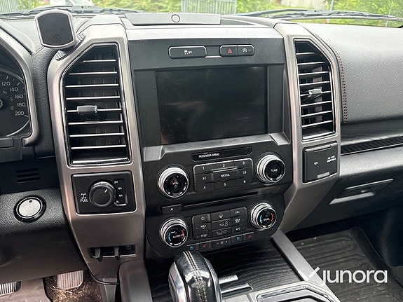 Ford F-150 14 of 30