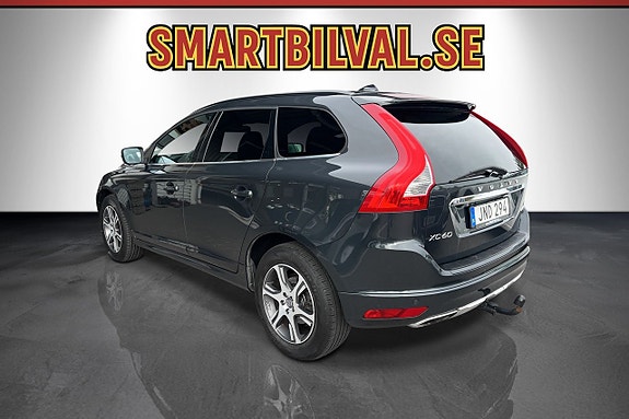 Volvo XC60 10 of 30