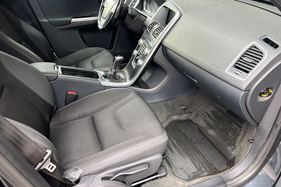 Volvo XC60 24 of 30