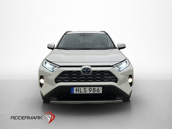 Toyota RAV4 2 of 5