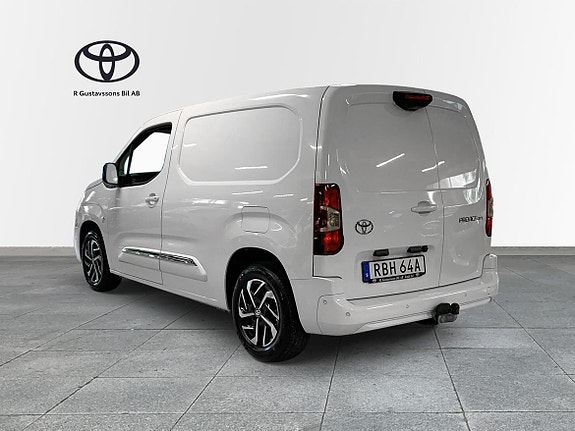 Toyota Proace City 2 of 5