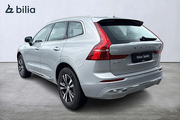 Volvo XC60 2 of 5