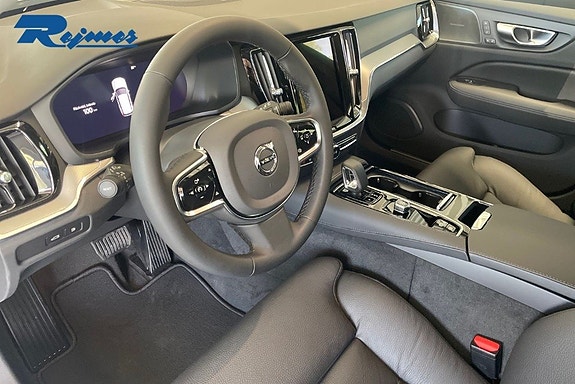 Volvo V60 4 of 7