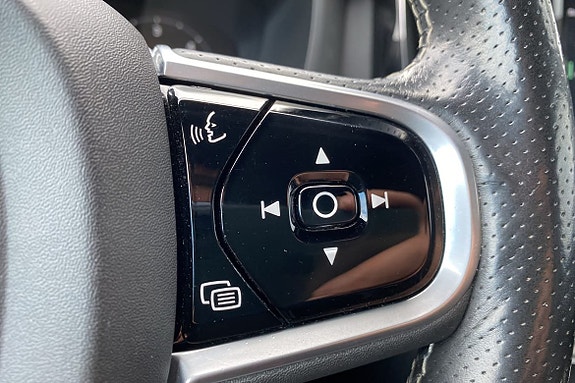 Volvo XC60 24 of 27