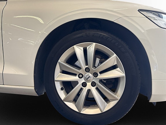 Volvo V60 6 of 13