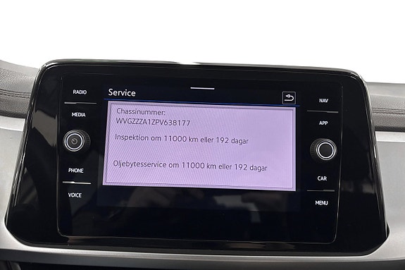 Volkswagen T-Roc 19 of 20
