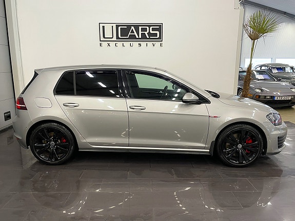 Volkswagen Golf I 2 of 5