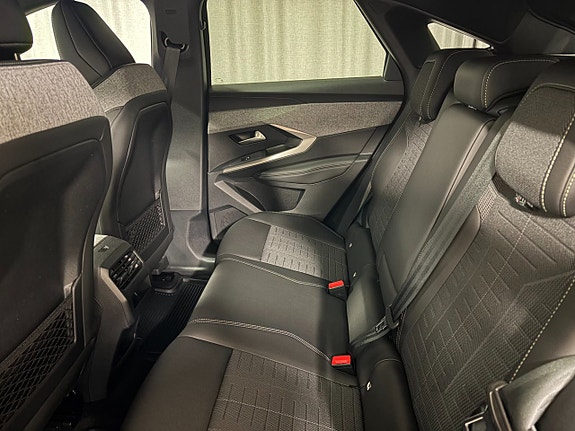Peugeot 3008 4 of 5
