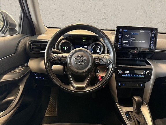 Toyota Yaris Cross 3 of 5