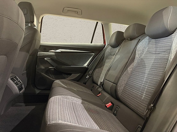 Skoda Superb 6 of 8