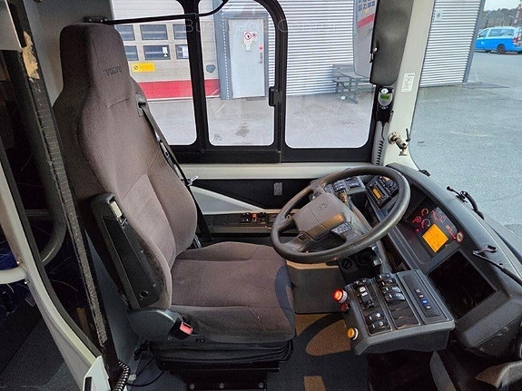 Volvo 8909 B9RLE 9 of 11