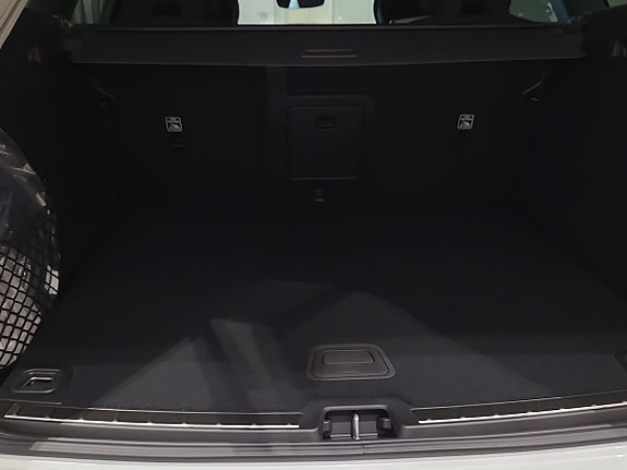 Volvo XC60 13 of 18