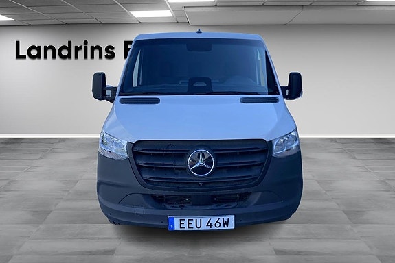 Mercedes-Benz eSprinter 420 2 of 16