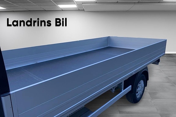 Mercedes-Benz eSprinter 420 14 of 16