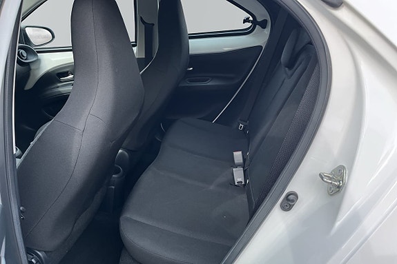 Toyota Aygo X 12 of 22