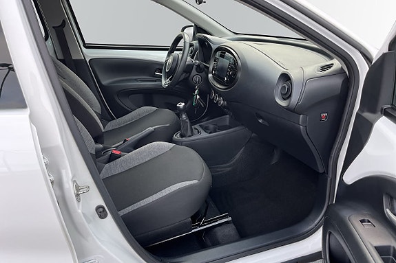 Toyota Aygo X 7 of 22