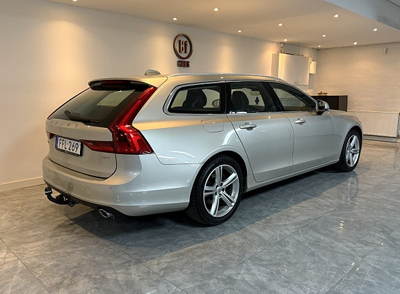 Volvo V90 4 of 5