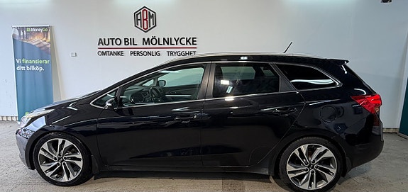 Kia Ceed 2 of 5