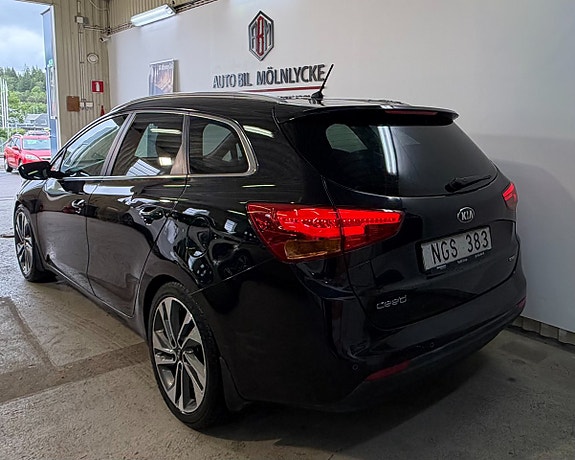 Kia Ceed 3 of 5