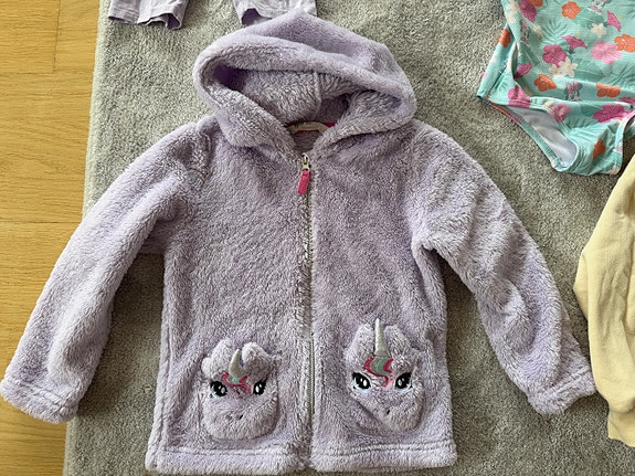 Product image 23 of 28