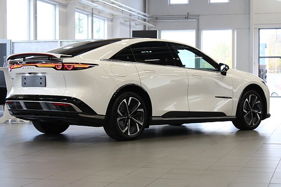Mazda 6e 3 of 5