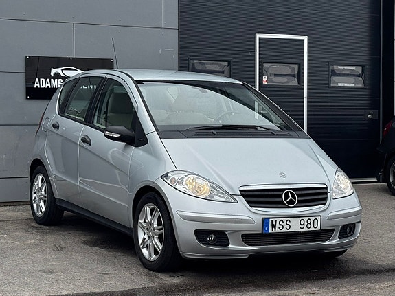Mercedes-Benz A170 3 of 14