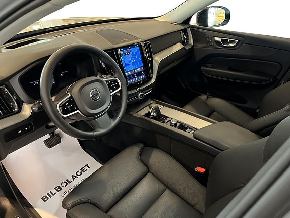 Volvo XC60 6 of 28
