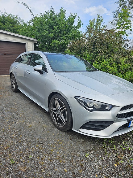 Mercedes-Benz CLA200 2 of 4