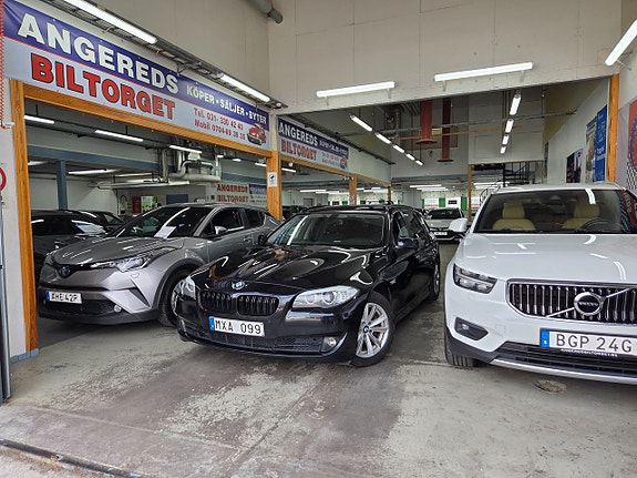 BMW 520d 3 of 5