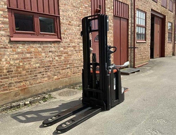 BT SPE 120 L 4 of 5