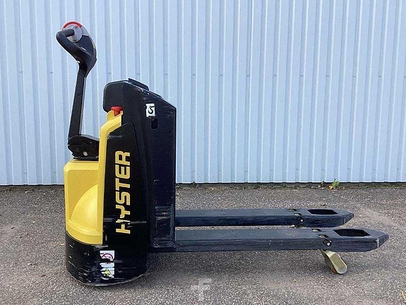 Hyster P2.0 2 of 4