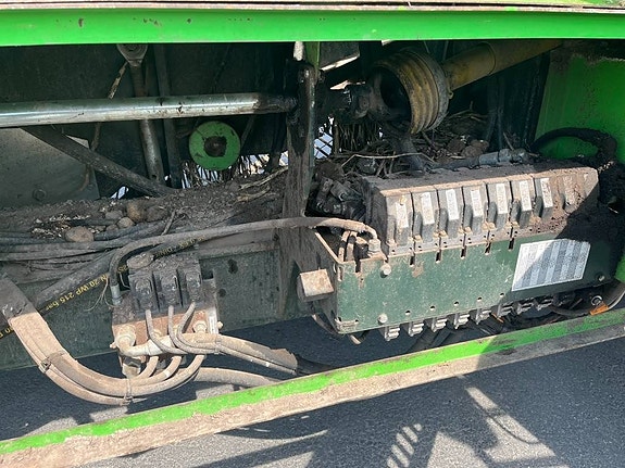 AVR Spirit 8200WB 11 of 16