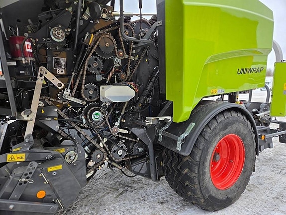 CLAAS Rollant 455 RC Uniwrap 6 of 12