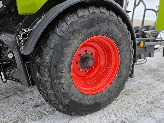 CLAAS Rollant 455 RC Uniwrap 8 of 12