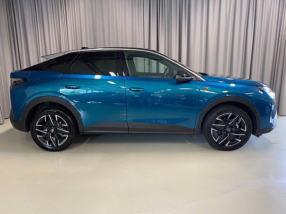 Peugeot 3008 3 of 5