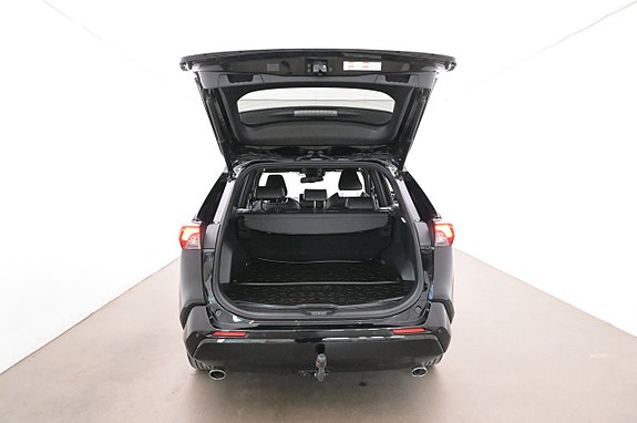 Toyota RAV4 Plug-in Hybrid 22 of 27