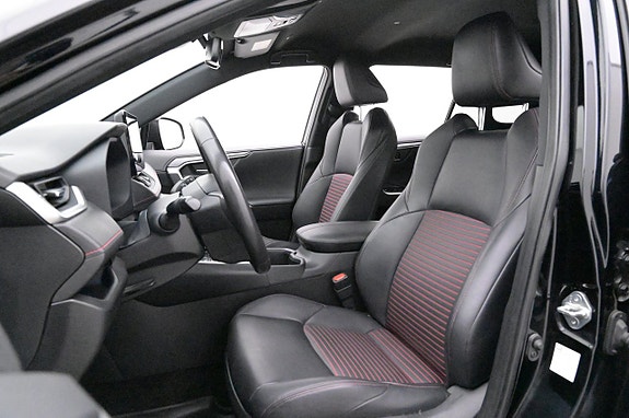 Toyota RAV4 Plug-in Hybrid 10 of 27